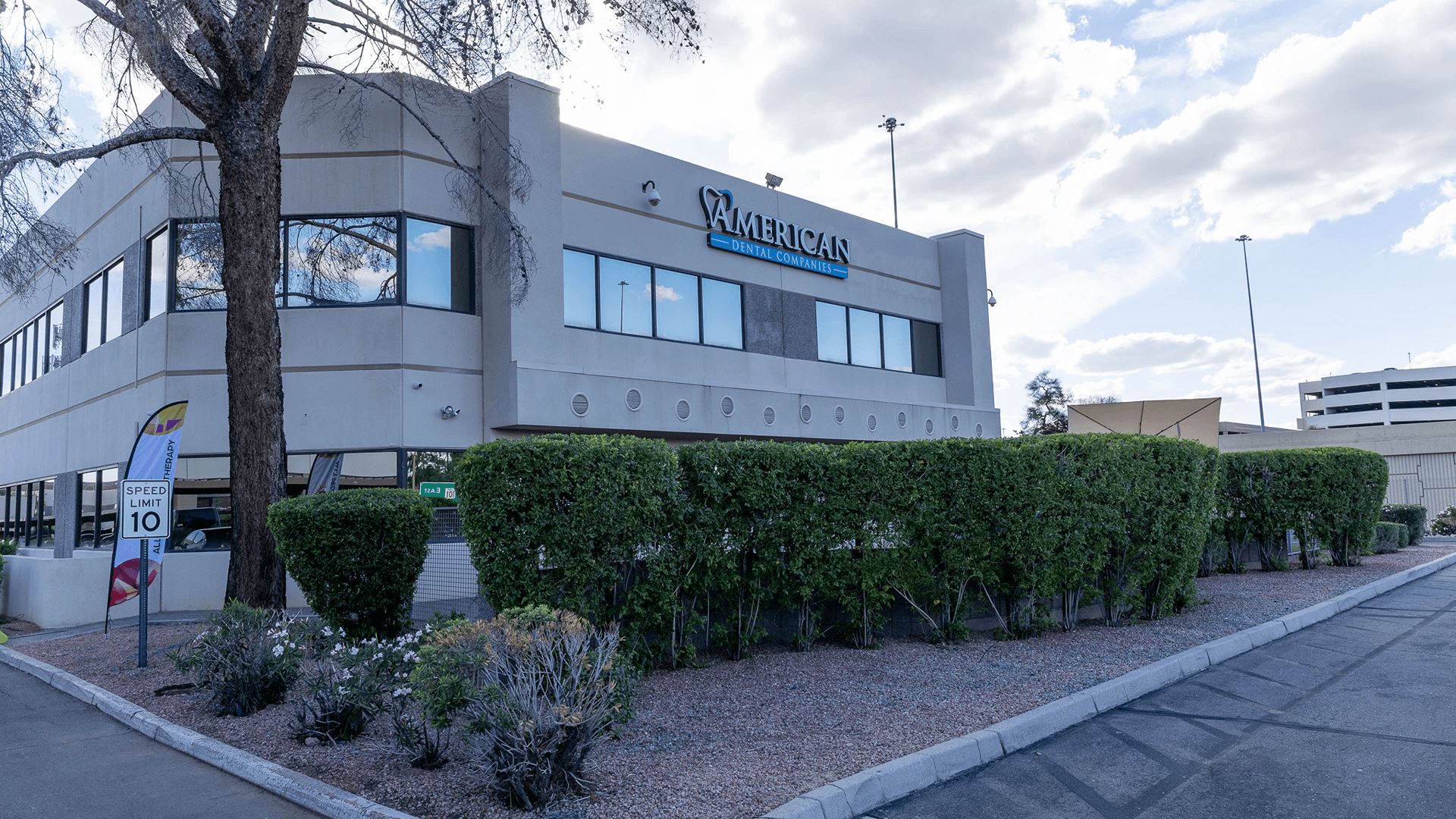 Как ухаживать за имплантами: советы стоматологов